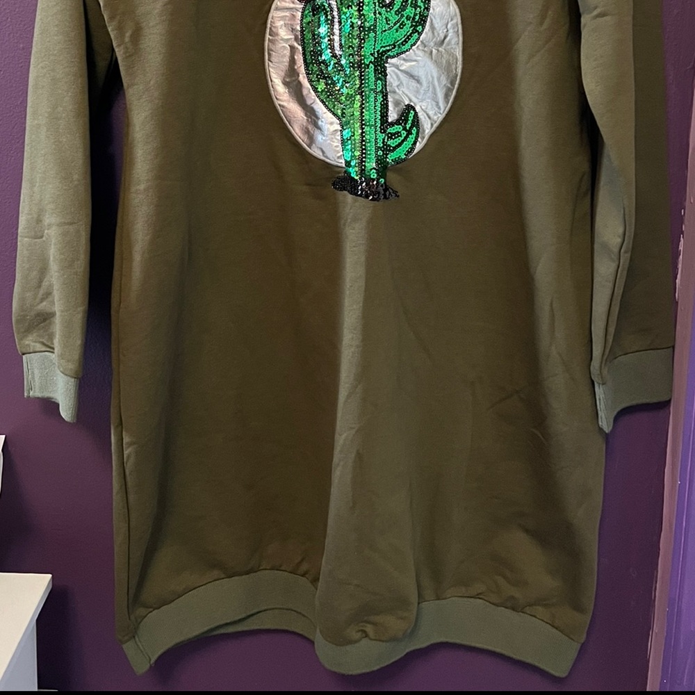 New Tunic - Picture 3 of 3